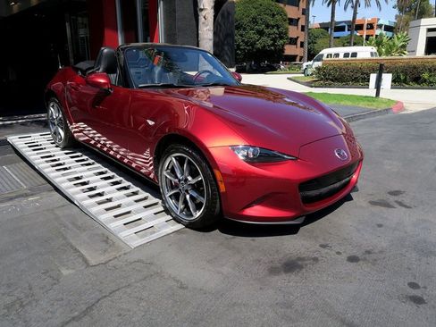 Used 2022 MAZDA MX-5 Miata Grand Touring w/ Weather Package image 50