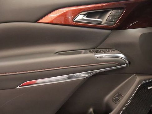 New 2026 Chevrolet Traverse RS image 9