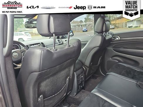 Used 2018 Jeep Grand Cherokee Altitude AWD/4WD image 20