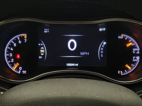 Used 2014 Jeep Grand Cherokee Limited AWD/4WD image 23