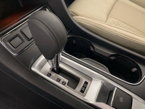 Used 2025 Subaru Ascent Premium AWD/4WD image 17