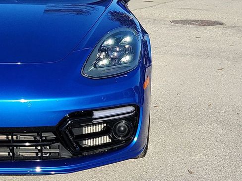 Used 2019 Porsche Panamera GTS image 16