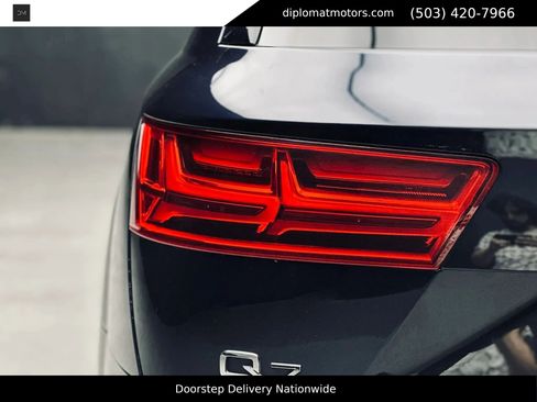 Used 2017 Audi Q7 3.0T Premium Plus w/ Premium Plus Package AWD/4WD image 13