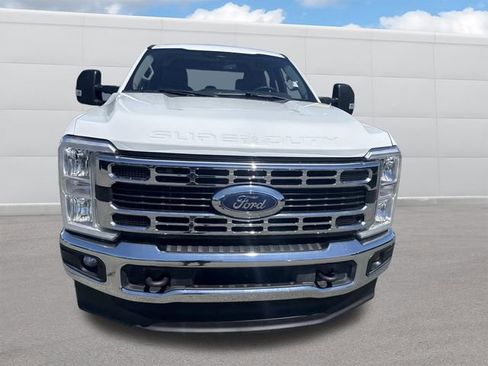 Certified 2023 Ford F250 XLT AWD/4WD image 8