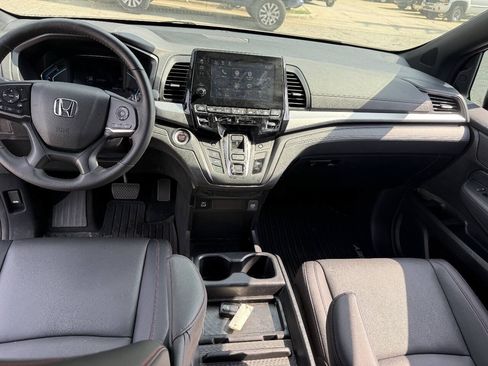 Used 2024 Honda Odyssey Sport image 18