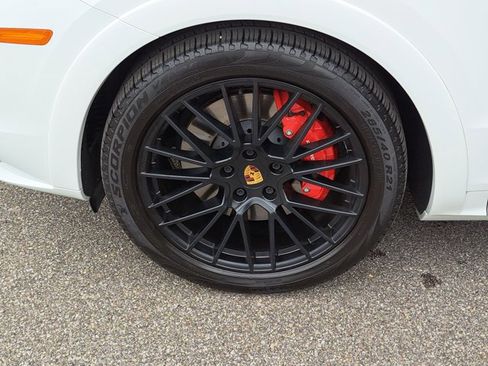 Certified 2021 Porsche Cayenne GTS image 14