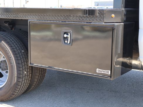 New 2025 Ford F350 XL w/ XL Chrome Package image 12