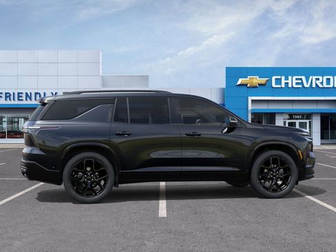New 2026 Chevrolet Traverse RS w/ LPO, Floor Liner Package image 5