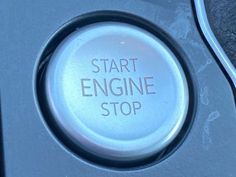 Certified 2023 Volkswagen Atlas SEL image 19