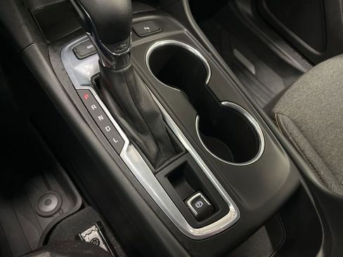 Used 2022 Chevrolet Equinox LT AWD/4WD image 15