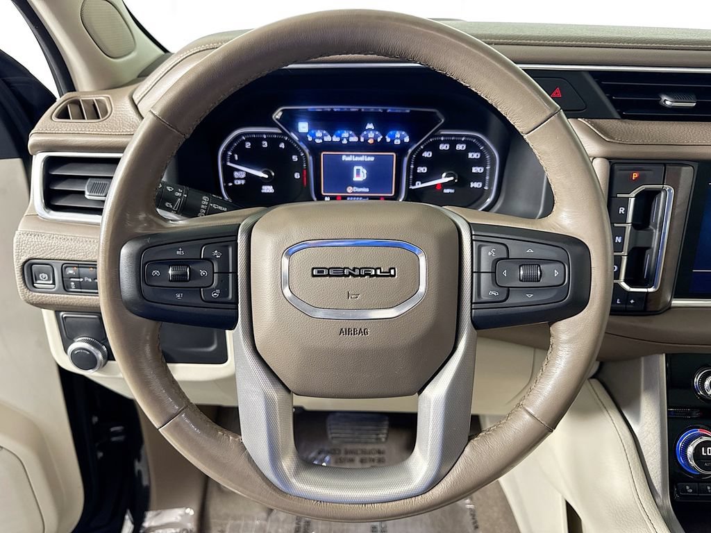 Used 2021 GMC Yukon Denali w/ Denali Premium Package RWD image 11