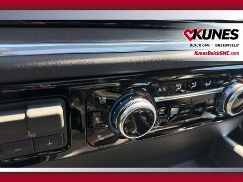 New 2026 GMC Sierra 1500 SLT w/ SLT Premium Plus Package image 29