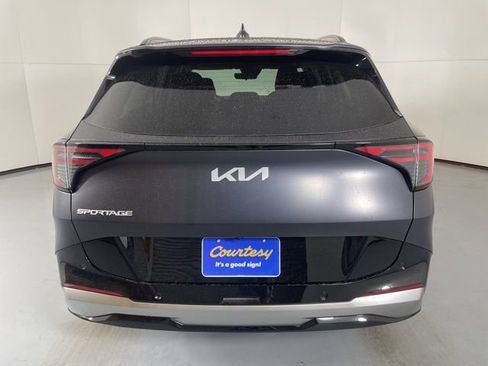 New 2026 Kia Sportage SX image 7