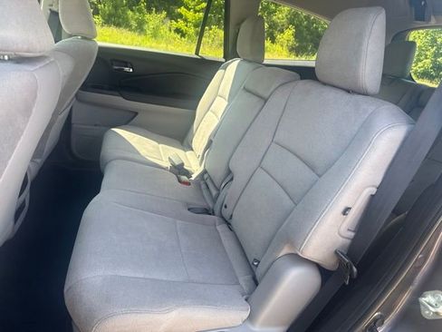 Used 2020 Honda Pilot LX image 12