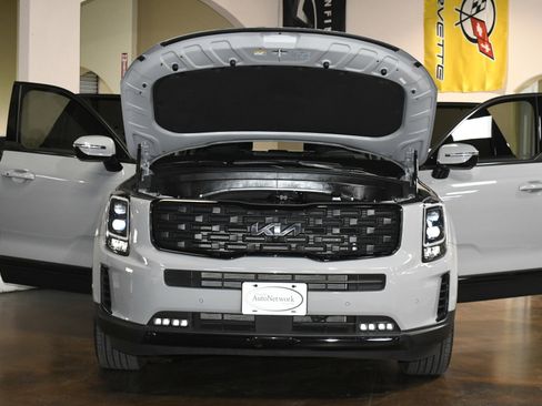 Used 2022 Kia Telluride SX w/ SX Prestige Package image 87