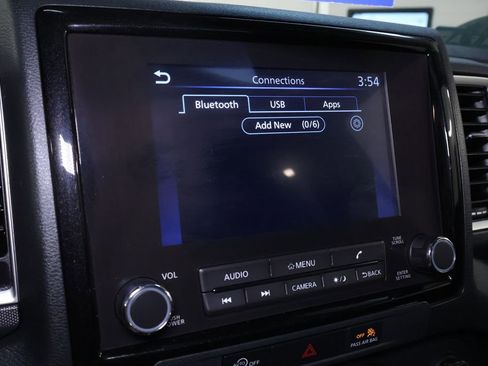 Used 2023 Nissan Frontier SV image 27