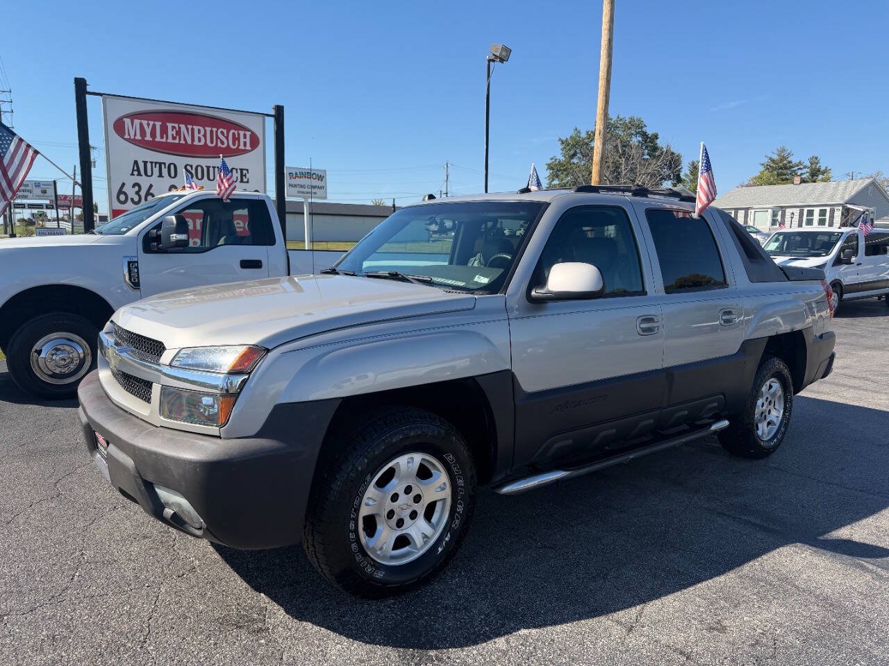 Used 2004 Chevrolet Avalanche Z71 w/ Sun And Sound Package AWD/4WD image 2