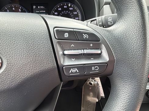 Used 2023 Hyundai Kona SE FWD image 21