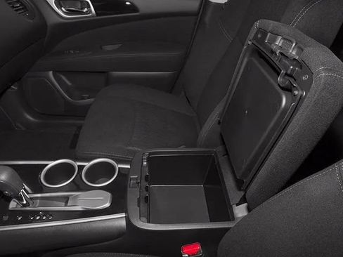 Used 2014 Nissan Pathfinder Platinum w/ Platinum Premium Package FWD image 19
