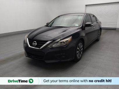 Used 2017 Nissan Altima 2.5 SL w/ 2.5 Technology Package