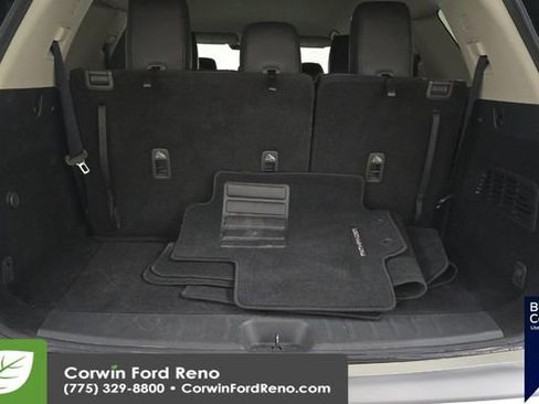 Used 2023 Nissan Pathfinder SL image 19