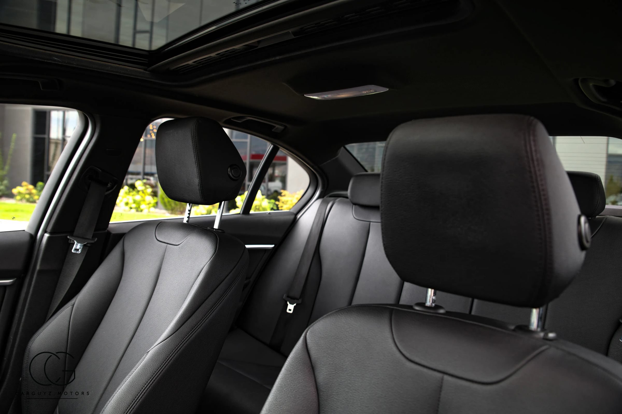 Used 2017 BMW 330i Sedan RWD image 25