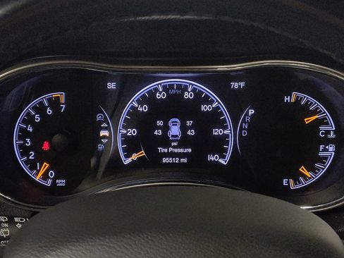 Used 2020 Jeep Grand Cherokee Altitude AWD/4WD image 23