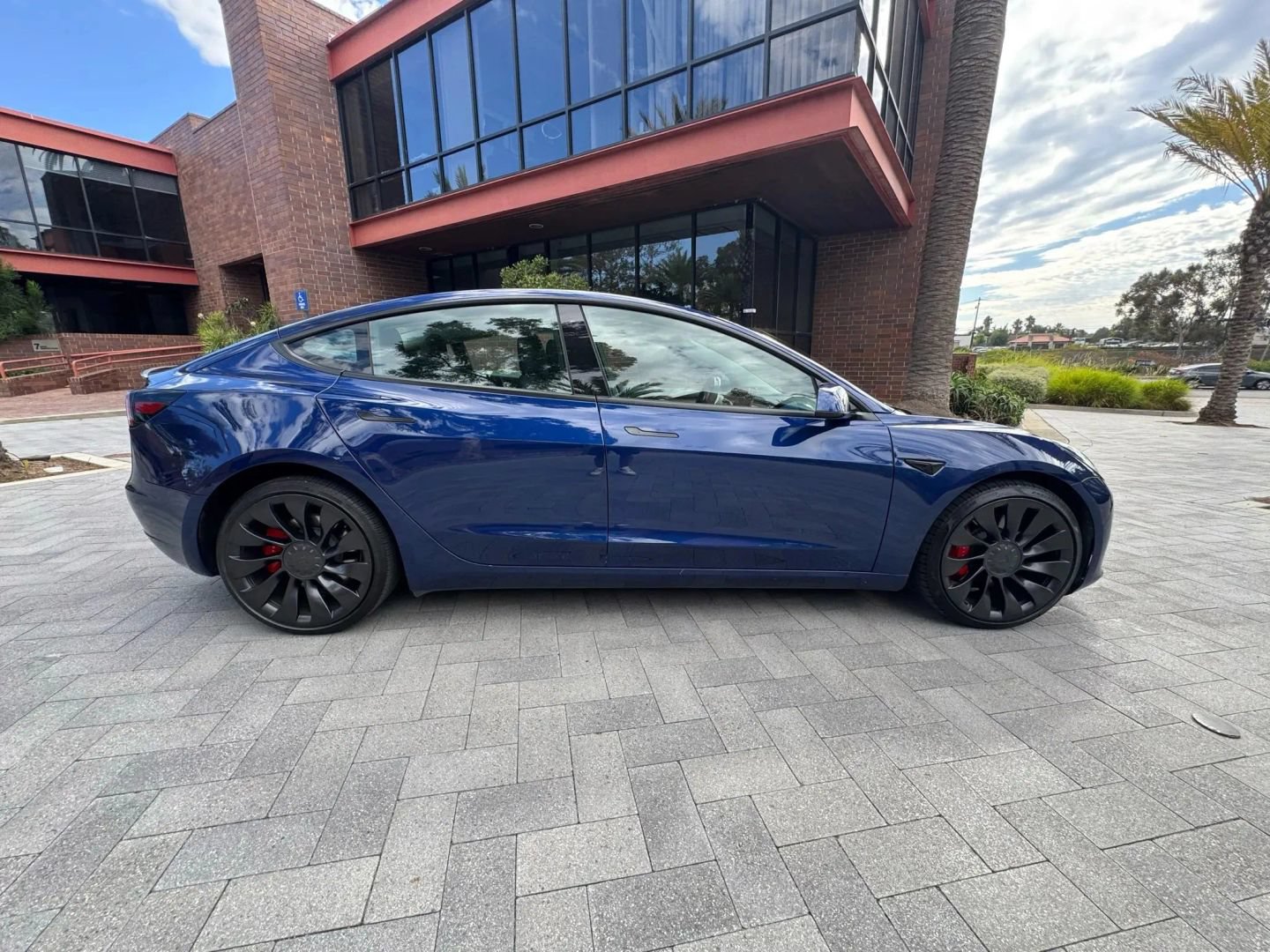 Used 2023 Tesla Model 3 Performance AWD/4WD image 4