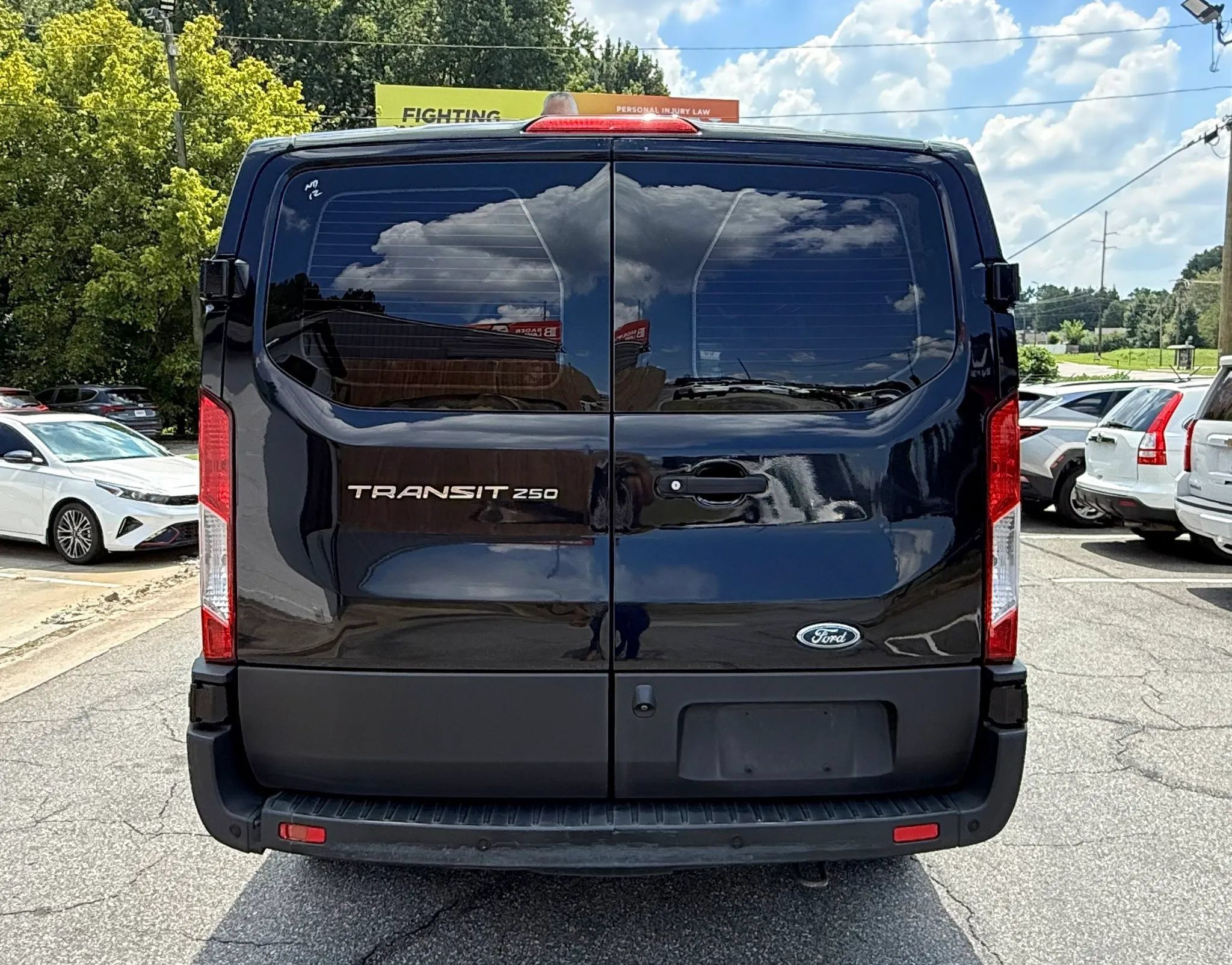 Used 2023 Ford Transit 250 Low Roof RWD image 5