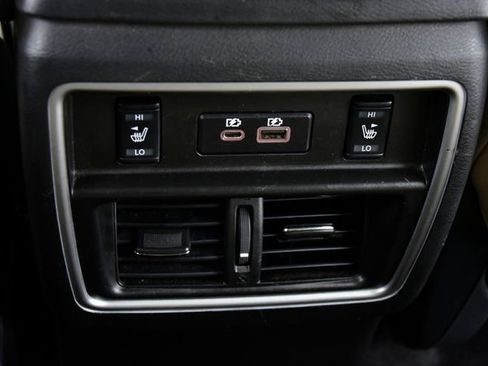 Used 2023 Nissan Murano SL image 16