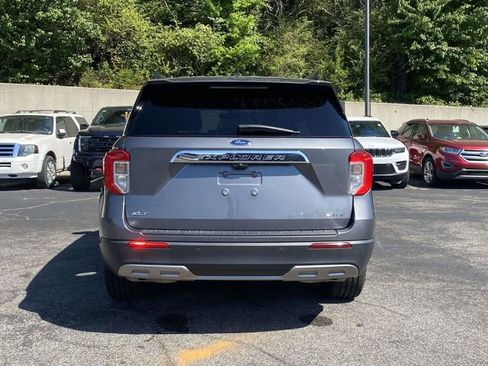 Certified 2022 Ford Explorer XLT w/ Equipment Group 202A AWD/4WD image 5