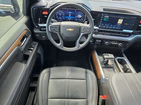 Certified 2023 Chevrolet Silverado 1500 High Country w/ High Country Premium Package AWD/4WD image 36