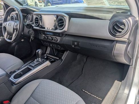 Used 2022 Toyota Tacoma SR5 w/ Technology Package RWD image 15