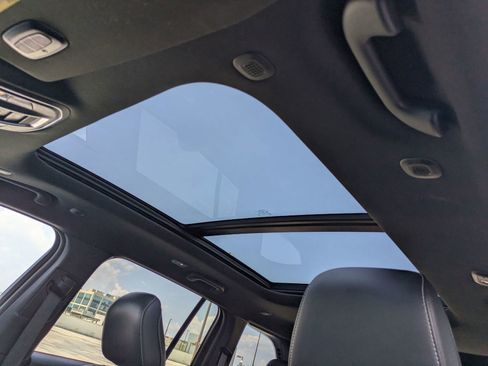 Used 2024 Jeep Grand Cherokee Limited 4xe image 15