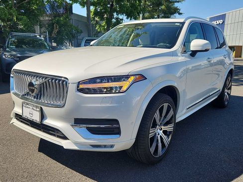 Certified 2024 Volvo XC90 B6 Ultimate w/ Protection Package AWD/4WD image 3