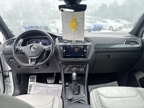 Used 2020 Volkswagen Tiguan SEL Premium R-Line w/ 3rd Row Seat Package AWD/4WD image 12