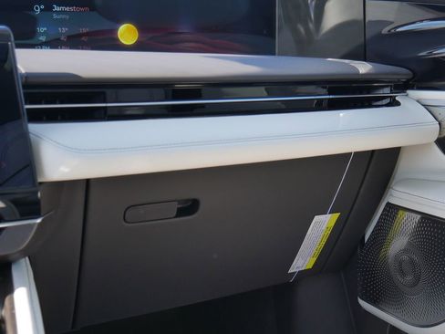 Used 2025 Lincoln Nautilus Black Label image 44