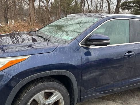 Used 2014 Toyota Highlander Limited w/ Preferred Accessory Package image 10