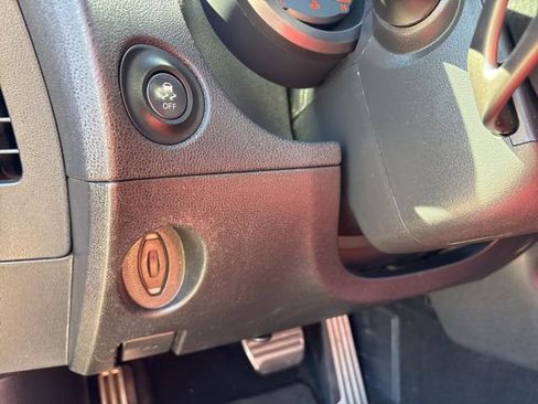 Used 2015 Nissan 370Z NISMO image 20