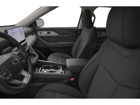 Used 2025 Ford Explorer Active w/ Active Comfort Package AWD/4WD image 11