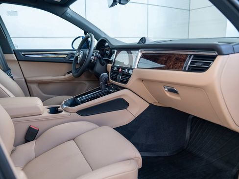 New 2026 Porsche Macan S image 27