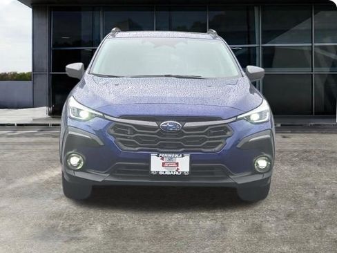 Certified 2025 Subaru Crosstrek 2.5i Limited w/ Crosstrek Mirror Package image 5