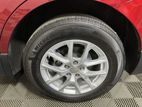 Certified 2024 Chevrolet Equinox LT w/ LPO, Floor Liner Package FWD image 33