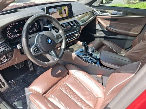 Used 2021 BMW M550i xDrive w/ Dynamic Handling Package AWD/4WD image 13