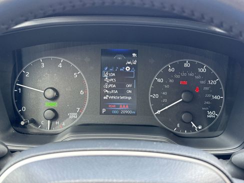 Used 2024 Toyota Corolla SE image 18