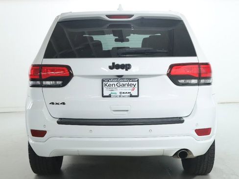 Used 2021 Jeep Grand Cherokee Laredo X AWD/4WD image 42