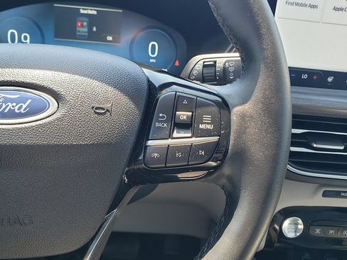 Used 2023 Ford Escape Platinum AWD/4WD image 28