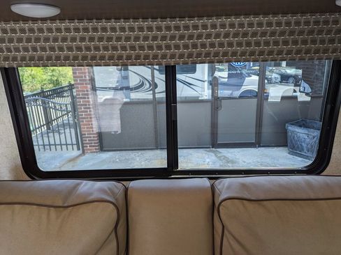 Used 2019 Chevrolet Express 4500 w/ RV Package RWD image 81