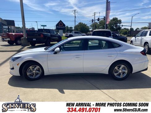 Used 2023 Hyundai Sonata SE FWD image 5