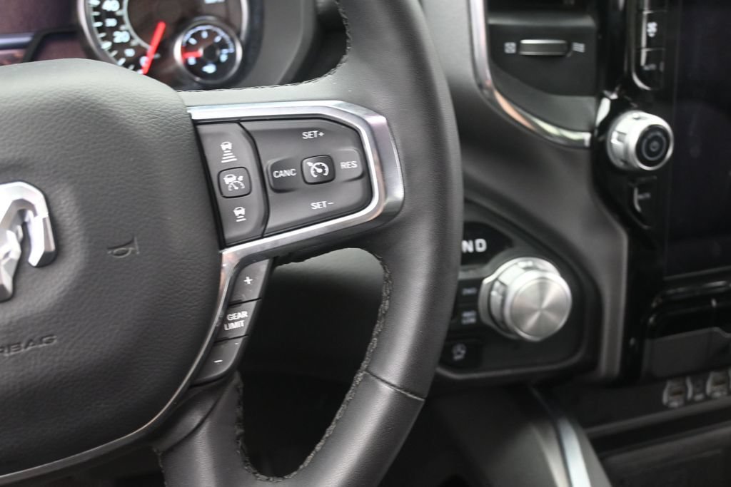 Used 2025 RAM 1500 Laramie w/ Sport Appearance Package AWD/4WD image 31